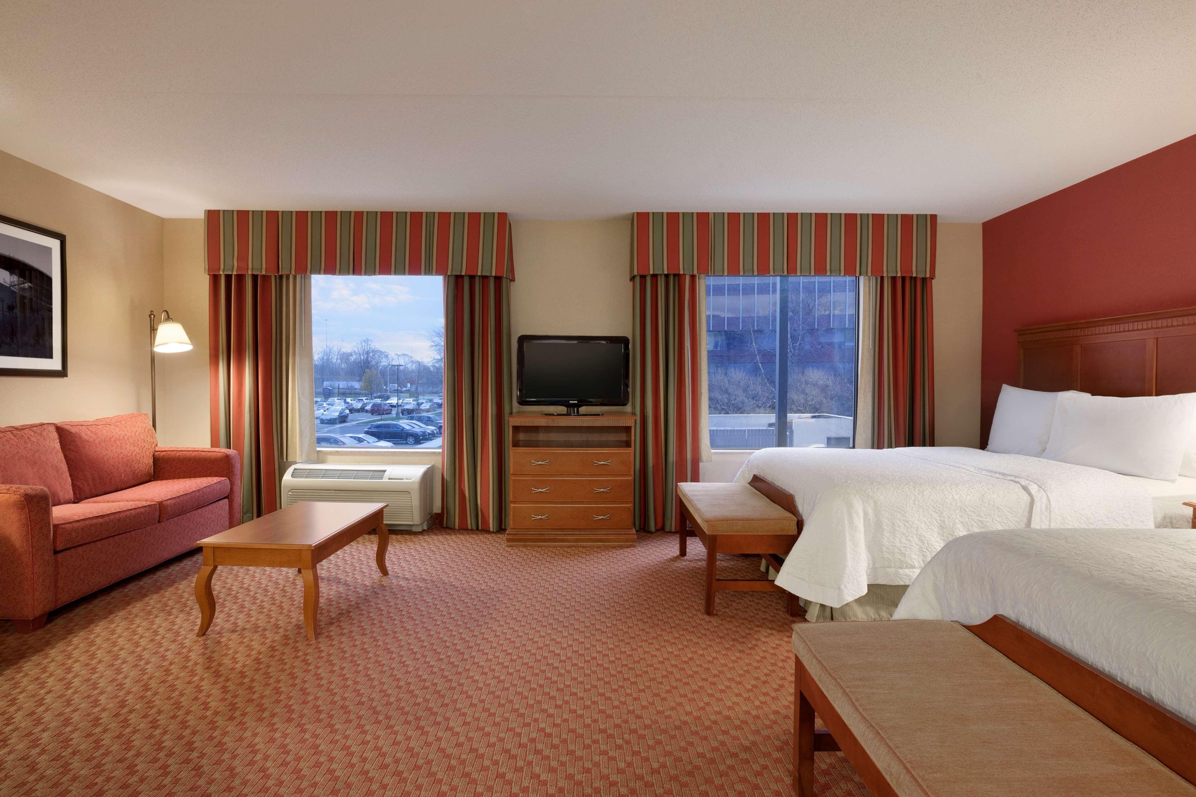 Hampton Inn & Suites East Hartford Zewnętrze zdjęcie