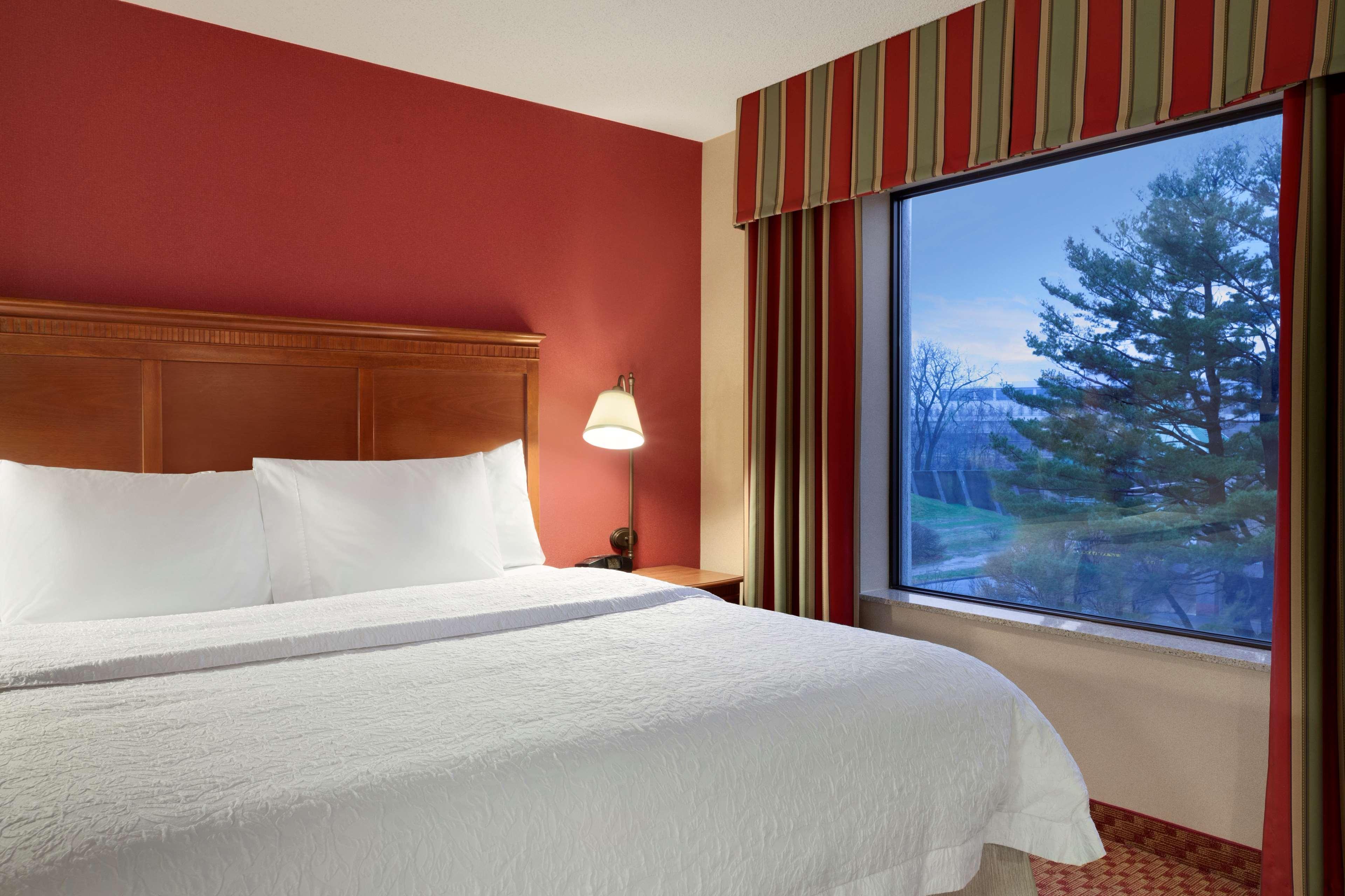 Hampton Inn & Suites East Hartford Zewnętrze zdjęcie
