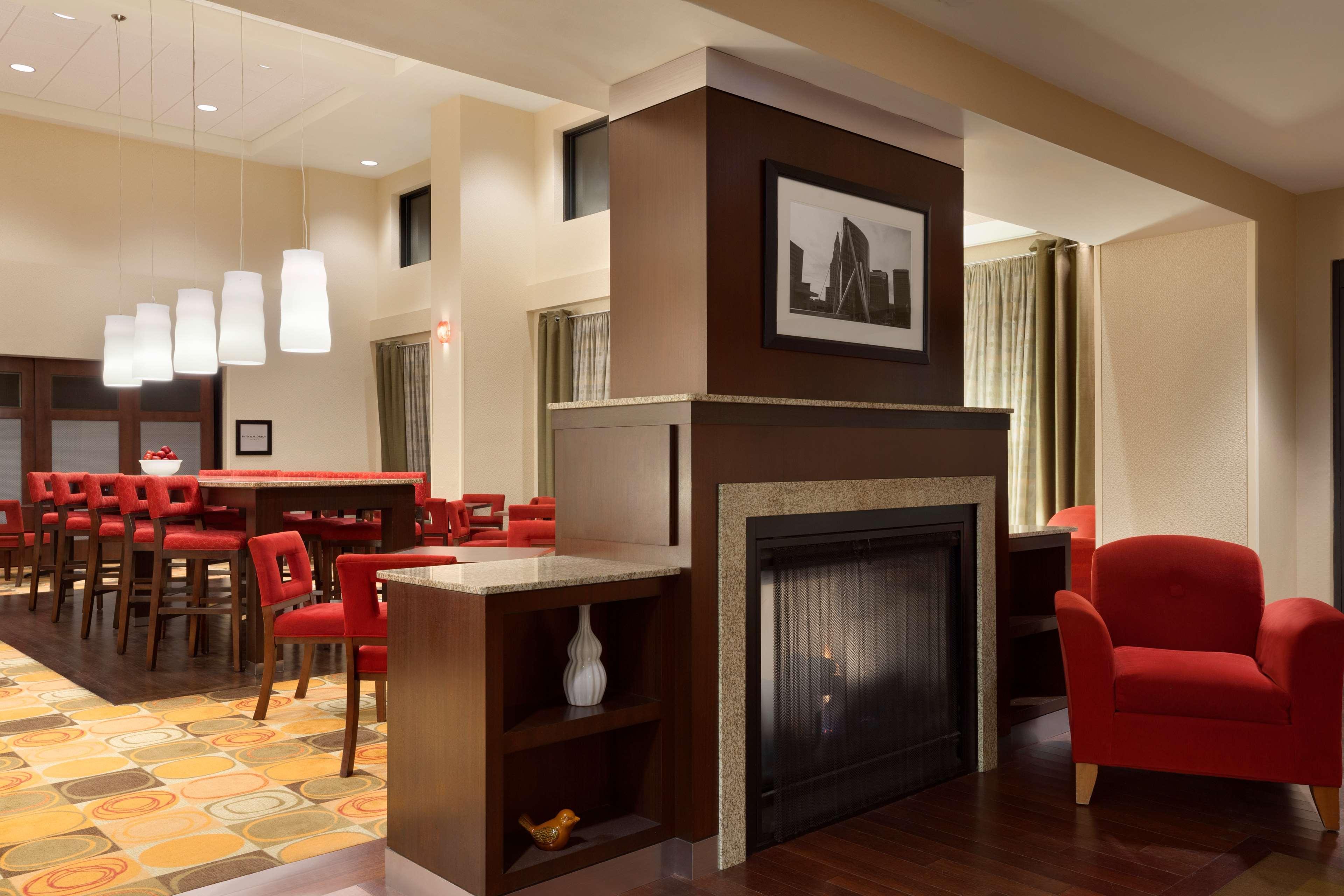 Hampton Inn & Suites East Hartford Zewnętrze zdjęcie
