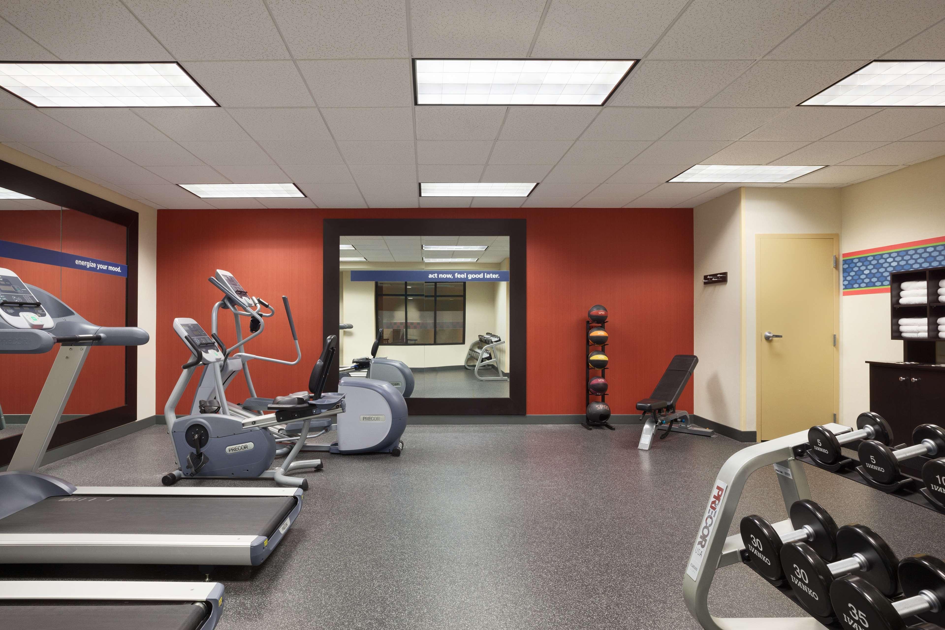 Hampton Inn & Suites East Hartford Zewnętrze zdjęcie