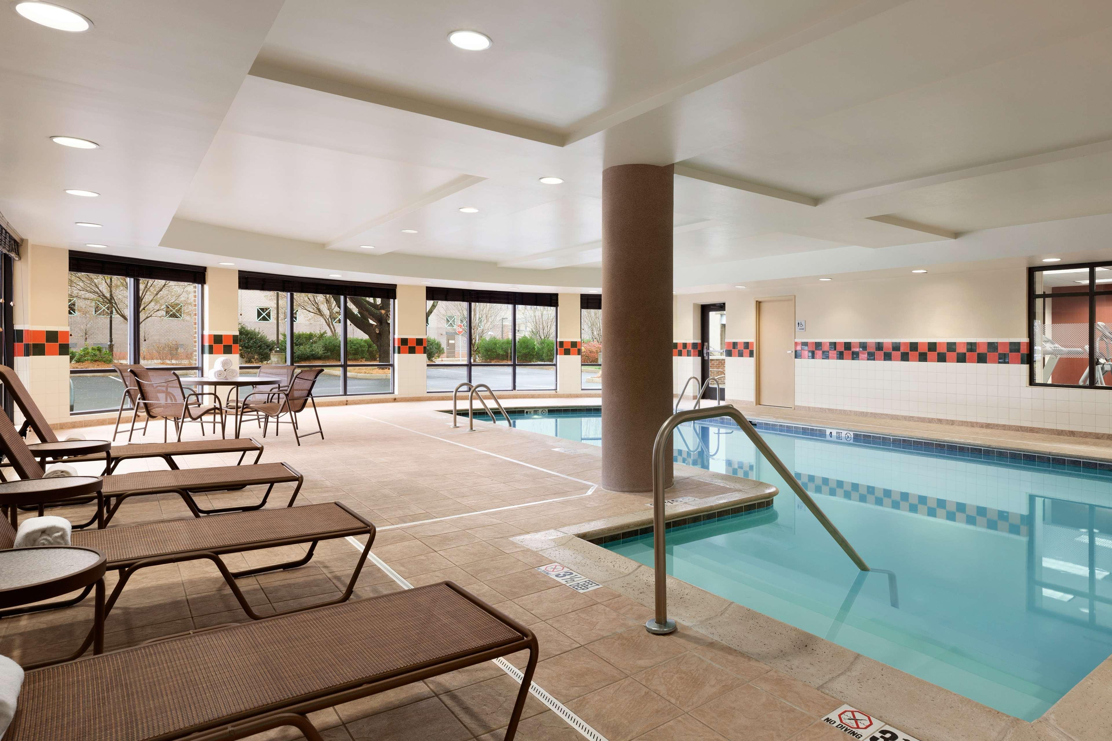 Hampton Inn & Suites East Hartford Zewnętrze zdjęcie