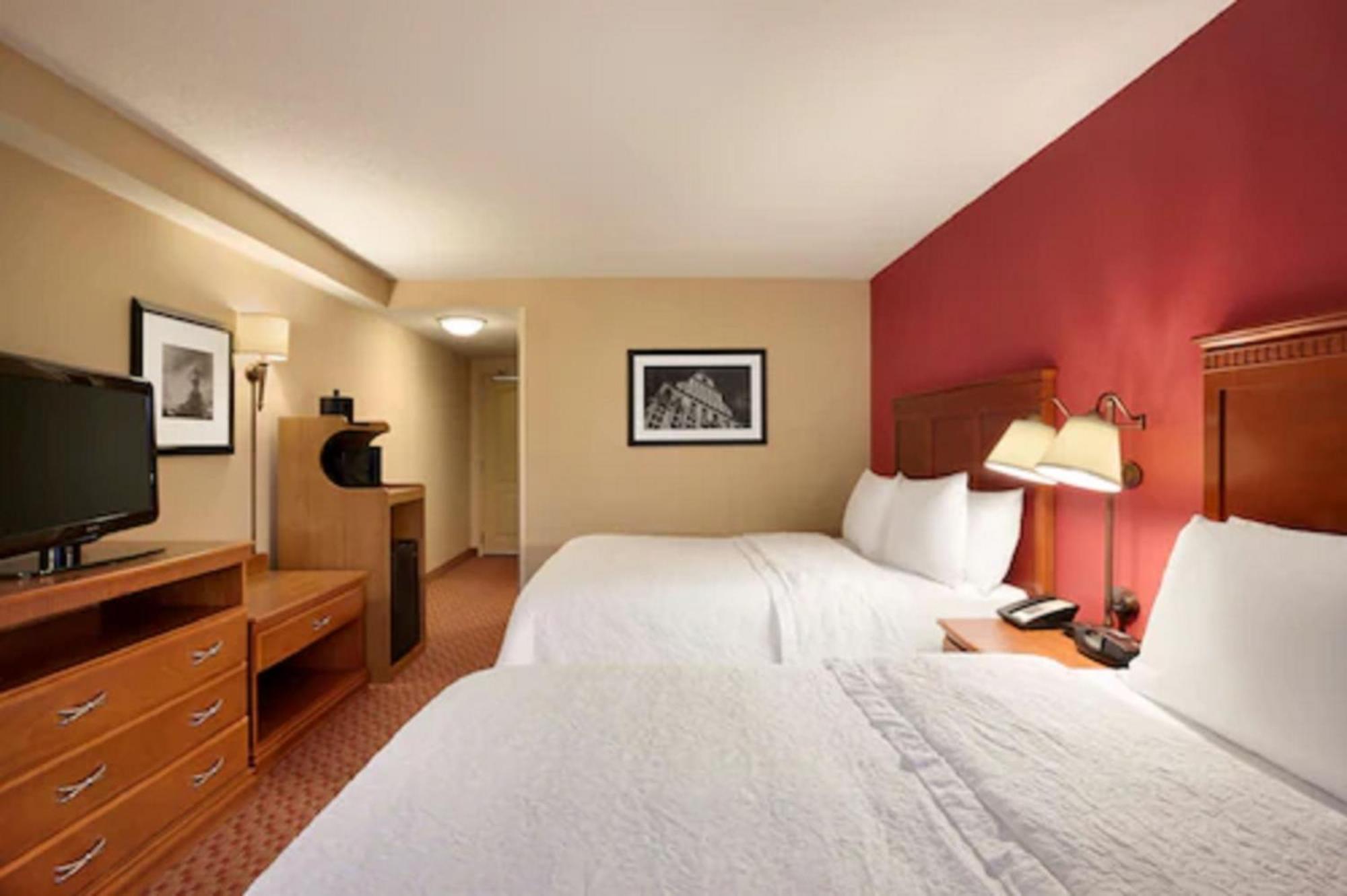 Hampton Inn & Suites East Hartford Zewnętrze zdjęcie