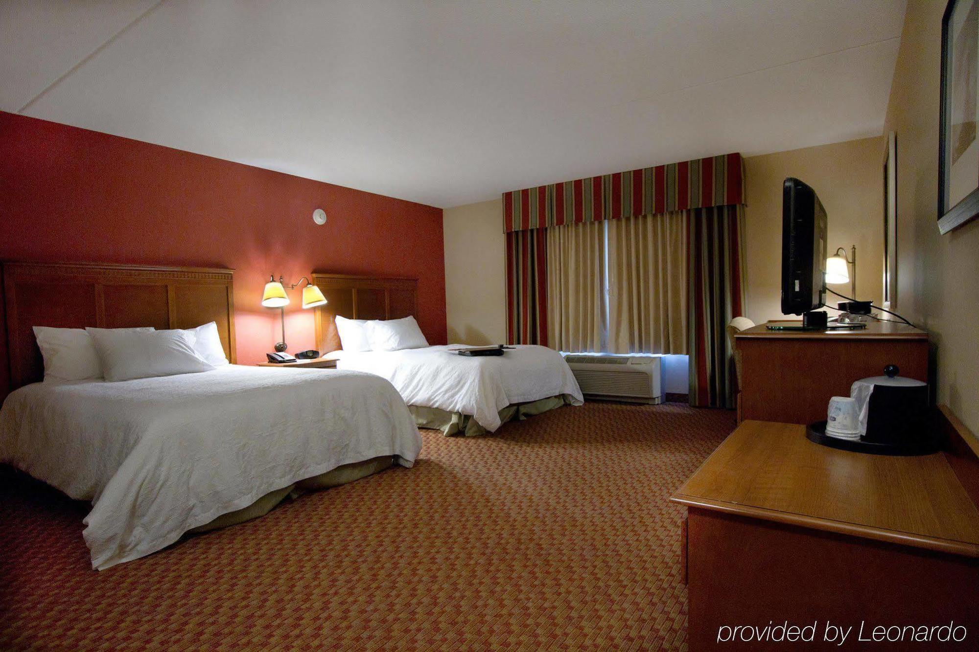 Hampton Inn & Suites East Hartford Zewnętrze zdjęcie